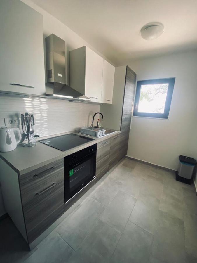 Apartmani Mila Starigrad Paklenica Eksteriør bilde
