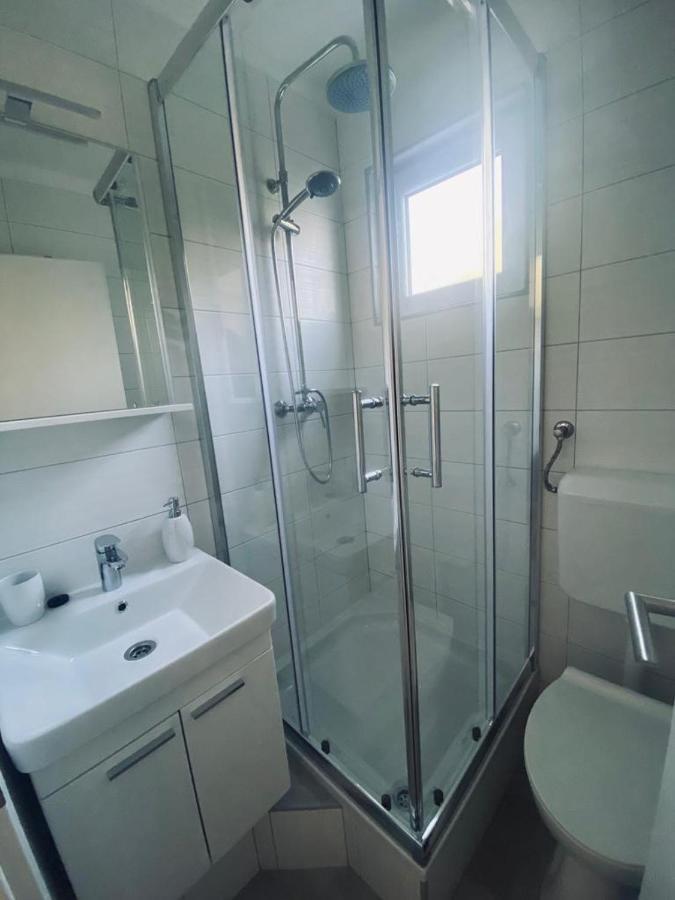 Apartmani Mila Starigrad Paklenica Eksteriør bilde