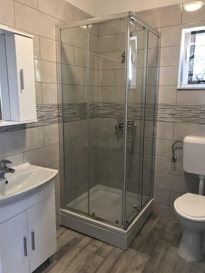 Apartmani Mila Starigrad Paklenica Eksteriør bilde