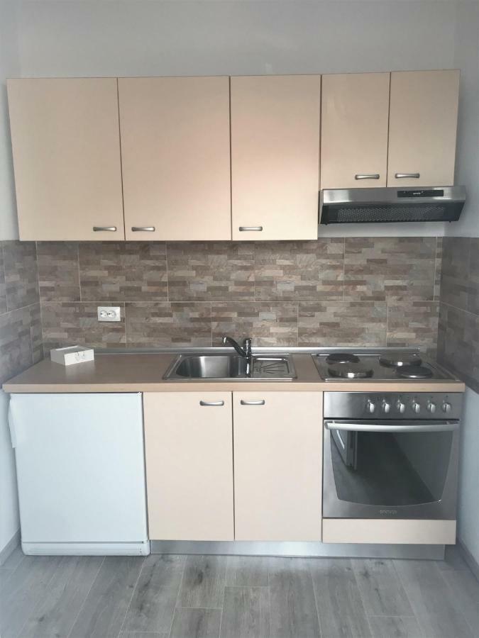 Apartmani Mila Starigrad Paklenica Eksteriør bilde